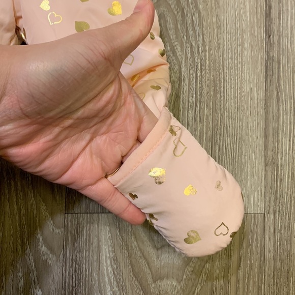 Baby snow suit pink size 6M - Picture 2 of 8